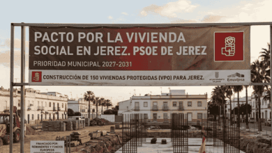 Cartel de propuesta de pacto social para vivienda en Jerez por el PSOE.