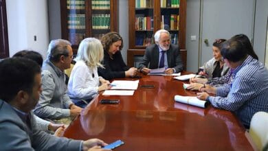 Miembros de la Comisión Local de Patrimonio Histórico de Jerez reunidos para dictaminar proyectos de rehabilitación.