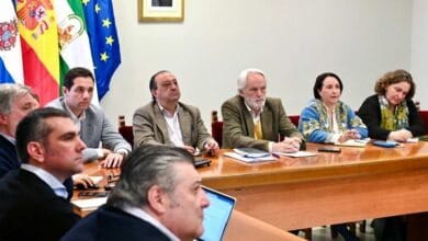 Grupo de personas en reunión sobre fondos europeos EDIL en Jerez.