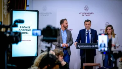Alcalde de Cádiz en rueda de prensa sobre urbanización y suelo para hospital.
