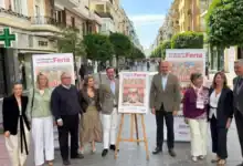 Presentación de la segunda edición de Los Remedios se viste de Feria en la calle Asunción con Manuel Alés.