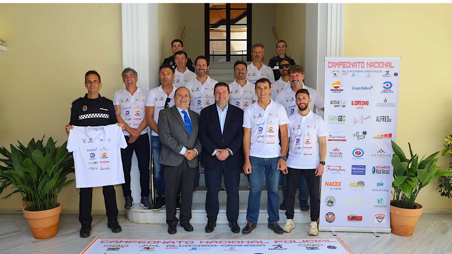 Equipo Sherrypol de la Policía Local de Jerez para el Campeonato Alcazaba 2026