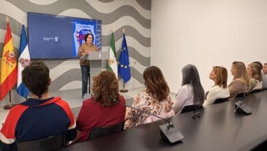 Nela García presenta la XXXII Muestra de Teatro, Música y Danza Escolar en Jerez de la Frontera.