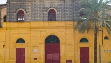 Puerta principal de la Plaza de Toros de Jerez para la Feria del Caballo 2026.