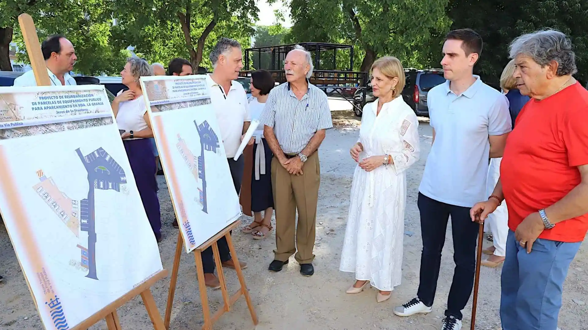 Presentación del proyecto del nuevo aparcamiento en la barriada de La Granja, Jerez.