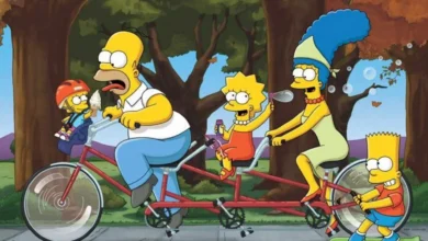 La familia Simpson al completo paseando en una bicicleta tándem para celebrar su día mundial.