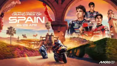 Cartel oficial del GP de España MotoGP 2026 en Jerez con pilotos destacados y la arquitectura típica de Andalucía.