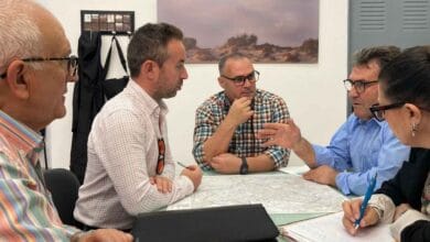 Reunión entre el Ayuntamiento de Sanlúcar y Apysan para la eliminación del bolseo de residuos