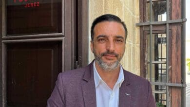 José Antonio Díaz, secretario general del PSOE de Jerez, denuncia la falta de vivienda pública.