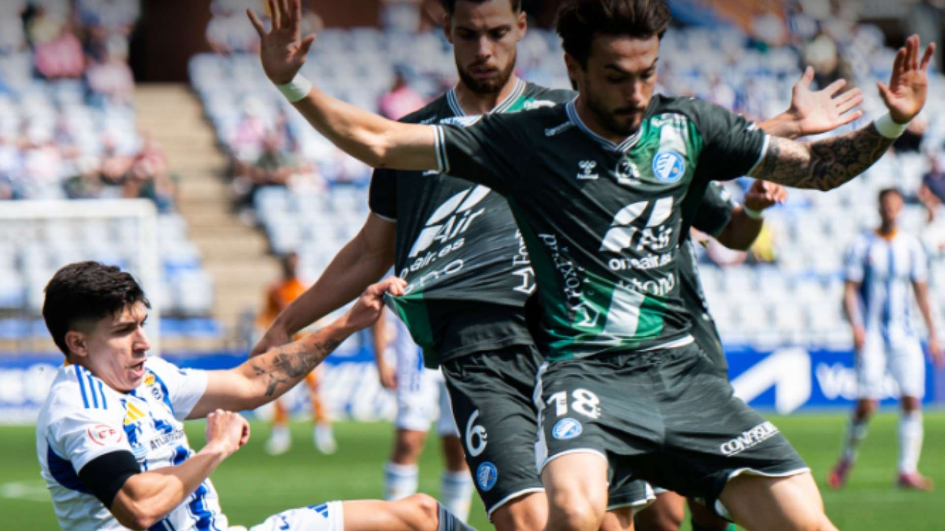 Jugadores del Xerez Deportivo FC durante el partido contra el Recreativo de Huelva en Segunda Federación