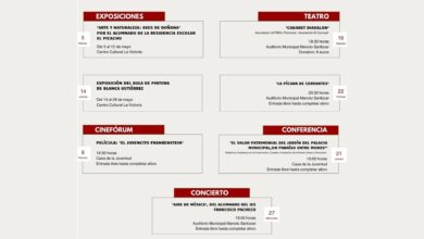 Cartel de la programación cultural de mayo en Sanlúcar de Barrameda con eventos de teatro, cine y exposiciones.