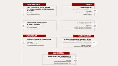 Cartel de la programación cultural de mayo en Sanlúcar de Barrameda con eventos de teatro, cine y exposiciones.