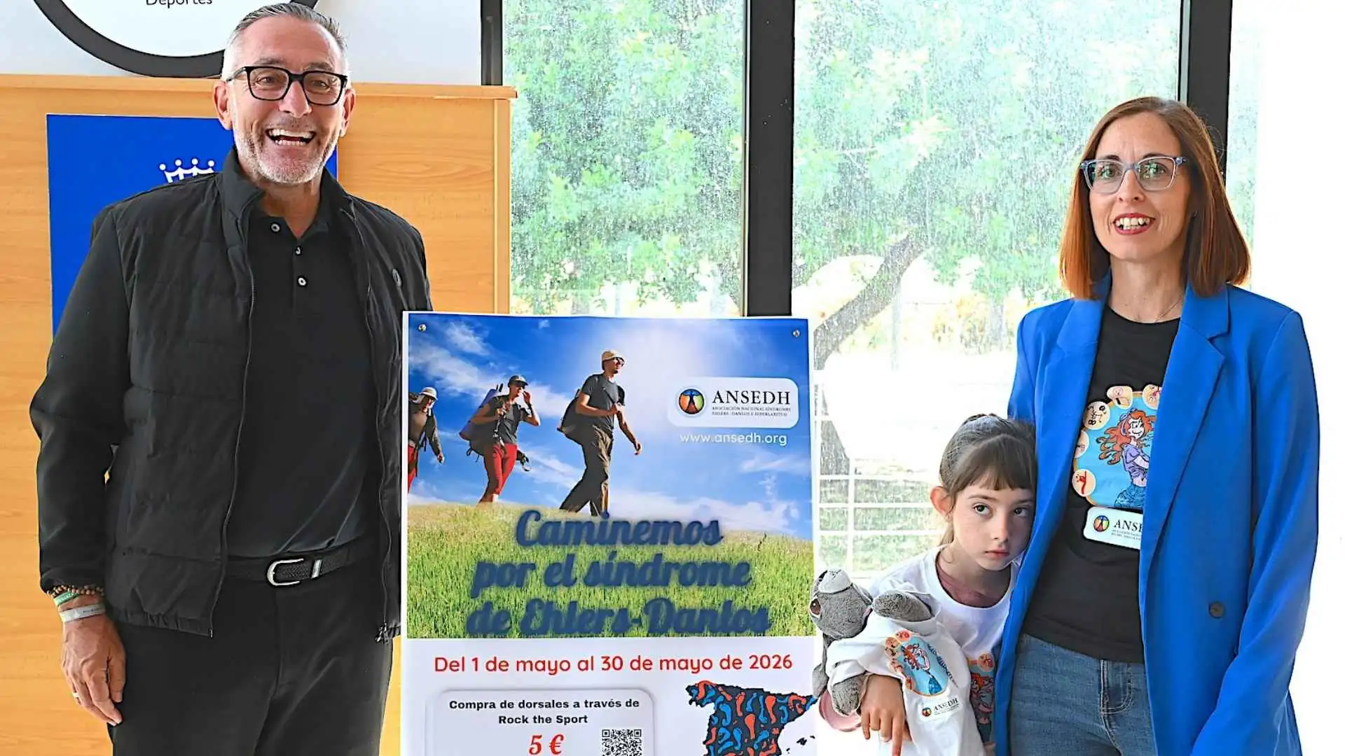 Presentación de la Caminata Solidaria Síndrome de Ehlers-Danlos 2026 en Jerez con Tomás Sampalo y María de los Ángeles Docampo.