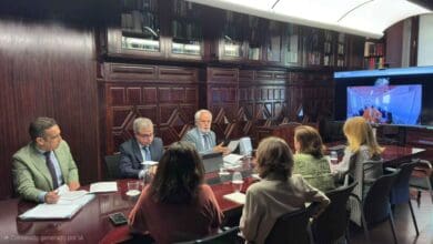 Reunión en Sevilla para la declaración de la Semana Santa de Jerez como Fiesta de Interés Turístico Internacional.