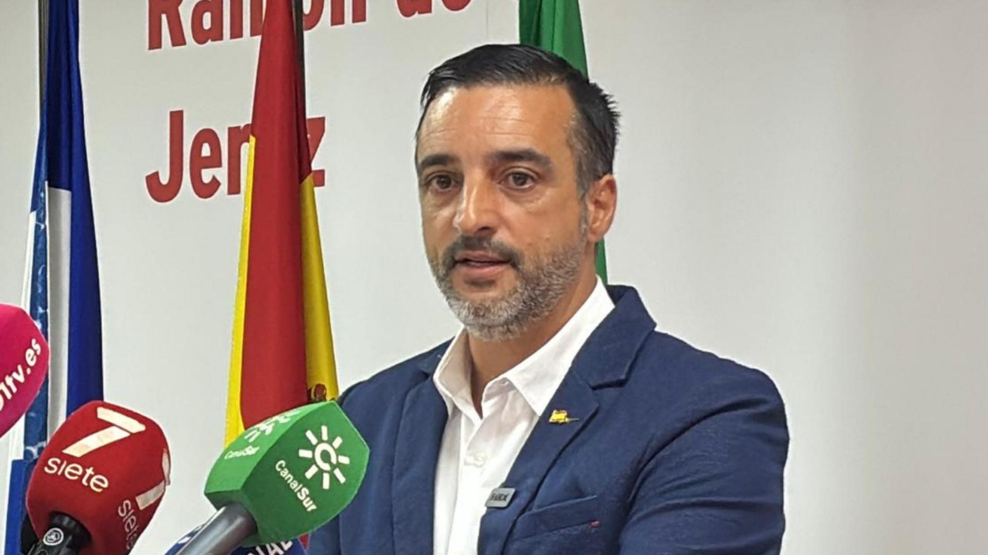 José Antonio Díaz, secretario general del PSOE de Jerez, durante una rueda de prensa.