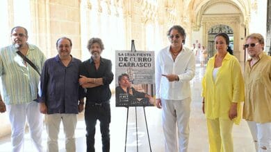 Presentación oficial de La Gran Fiesta de Curro Carrasco en los Claustros de Santo Domingo de Jerez junto a artistas flamencos y autoridades.