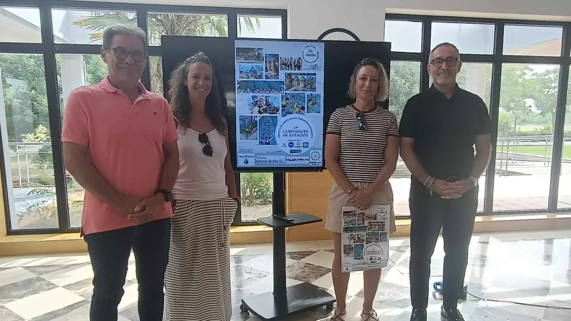Presentación del IV Campeonato de Natación para Personas con Discapacidad en las piscinas José Laguillo de Jerez.