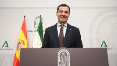 Juanma Moreno presenta las bases del Gobierno andaluz en rueda de prensa