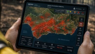 Mapa digital de riesgo de incendios forestales en Andalucía con zonas de peligro alto.