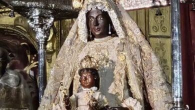 Imagen de la Virgen de la Merced en procesión en Jerez.