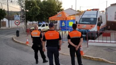 Personal de protección civil en Jerez preparado para emergencias de inundaciones.