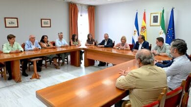 Reunión oficial entre el Ayuntamiento de Jerez y la Unión de Hermandades.