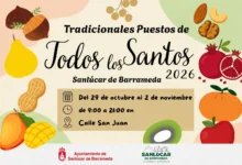 Cartel de los puestos tradicionales de Todos los Santos 2026 en Sanlúcar, con ilustraciones de frutas, fechas, horario y ubicación en la calle San Juan.