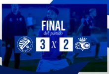 Gráfico del resultado final del Xerez Deportivo FC frente al Chiclana CF, con marcador de 3-2 y un jugador azulino celebrando.