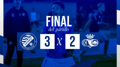 Gráfico del resultado final del Xerez Deportivo FC frente al Chiclana CF, con marcador de 3-2 y un jugador azulino celebrando.