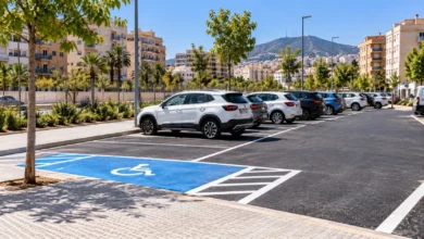 Una zona urbana de Málaga acondicionada con nuevas plazas de aparcamiento público.
